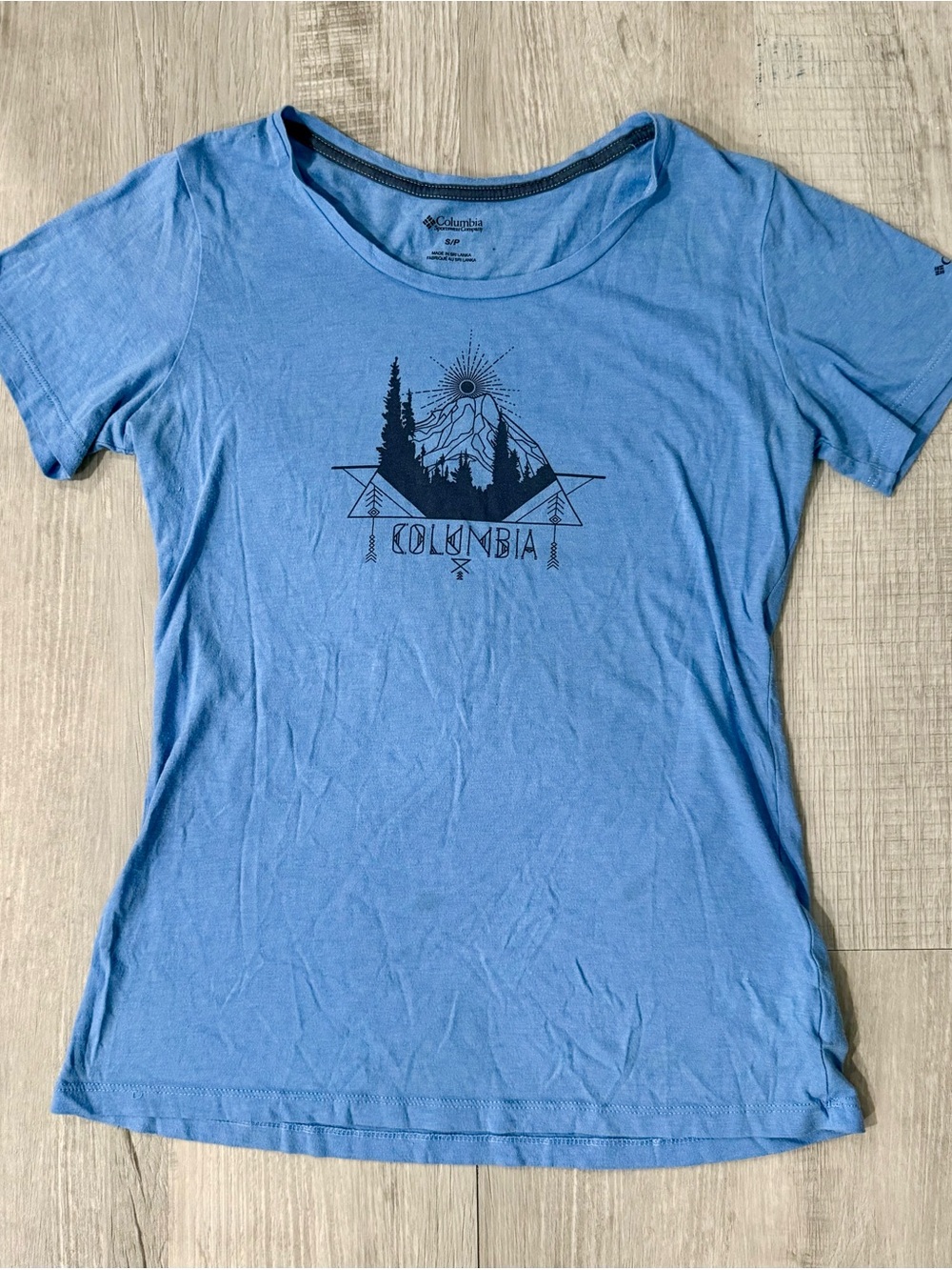 Columbia Women’s Blue Graphic Print Crew Neck Cotton Jersey Tee, Size S